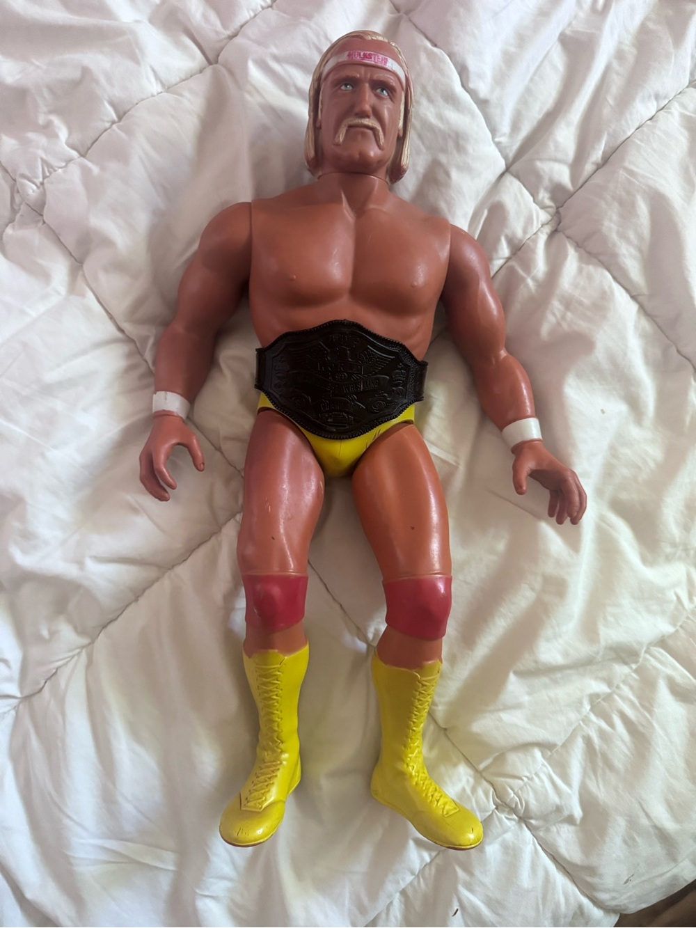 VINTAGE (1985) 16” Hulk Hogan figurine with belt